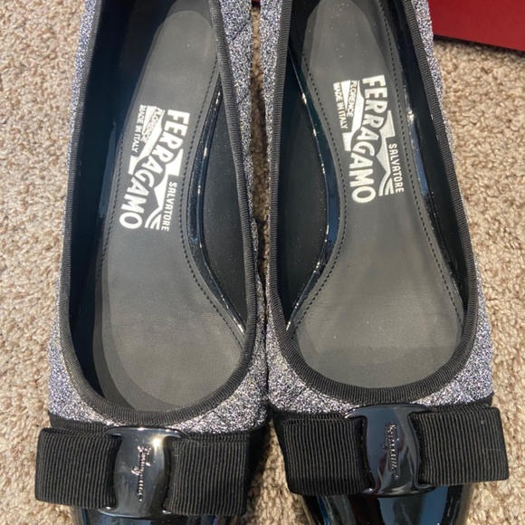 Salvatore Ferragamo Vara Q shoes - Picture 2 of 5